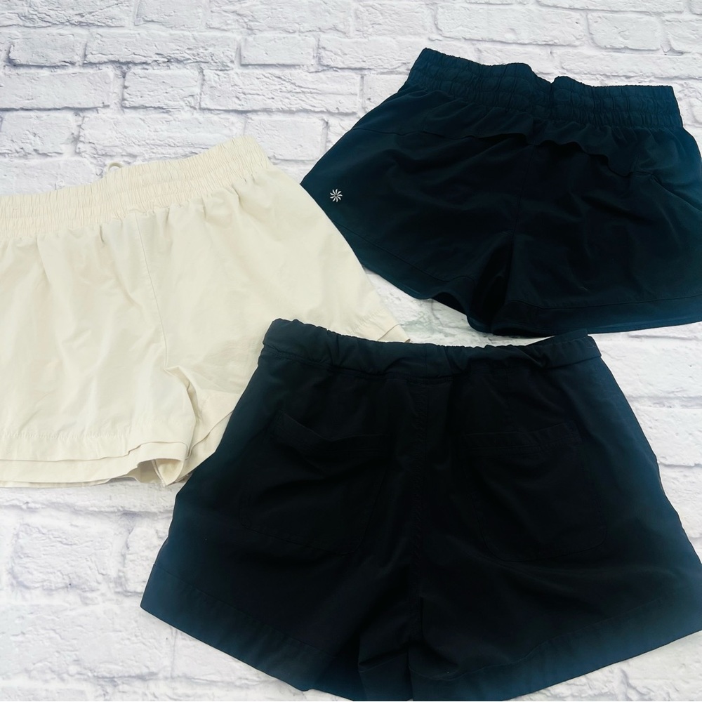 3 Pairs of Athletic Shorts Athleta and Calia Womans Size Small 2 Black 1 Cream - Picture 6 of 9